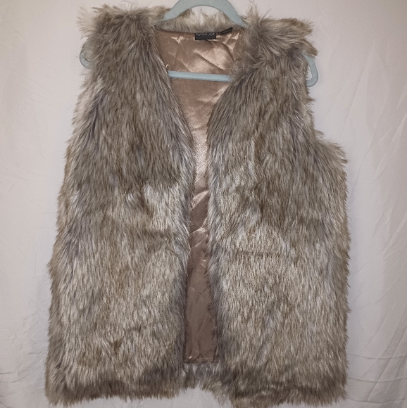 Rachel Zoe Faux Fur Vest size M - Picture 10 of 16